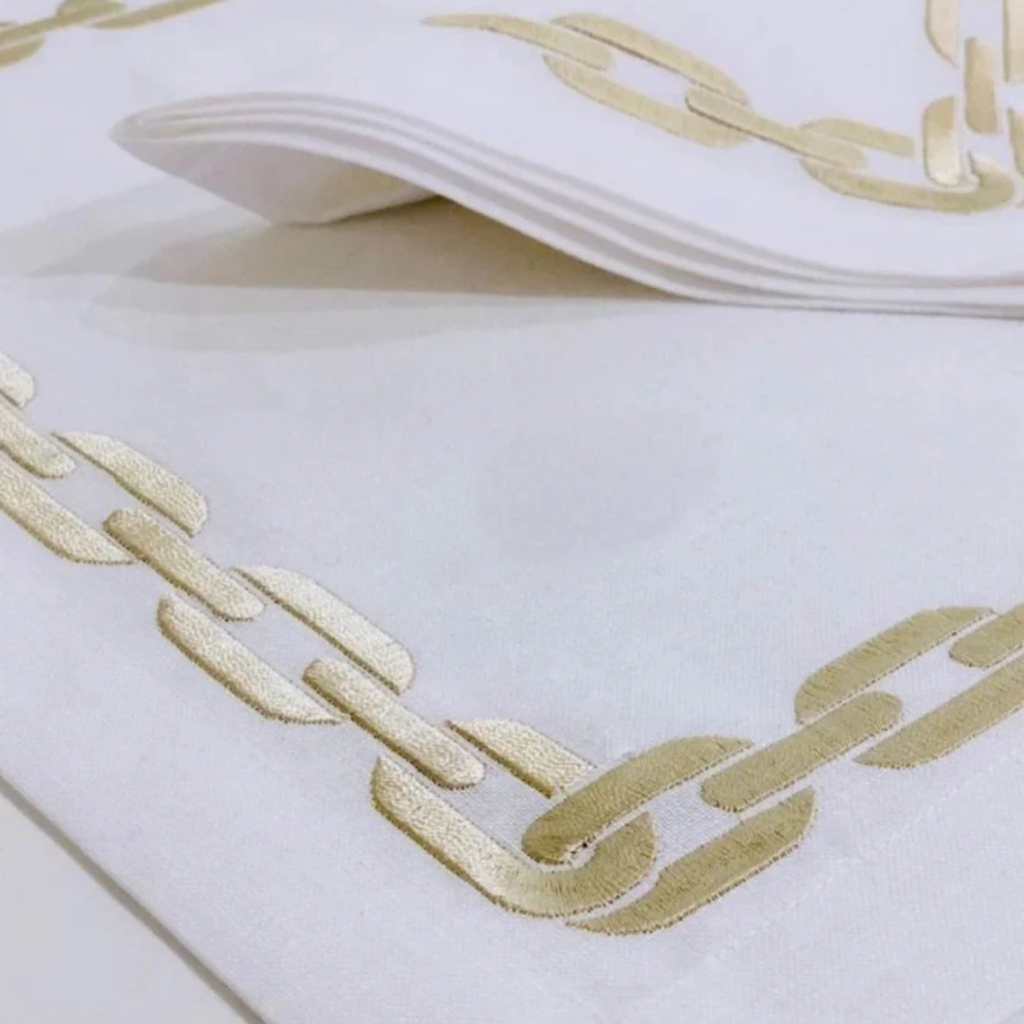 Golden chain placemat